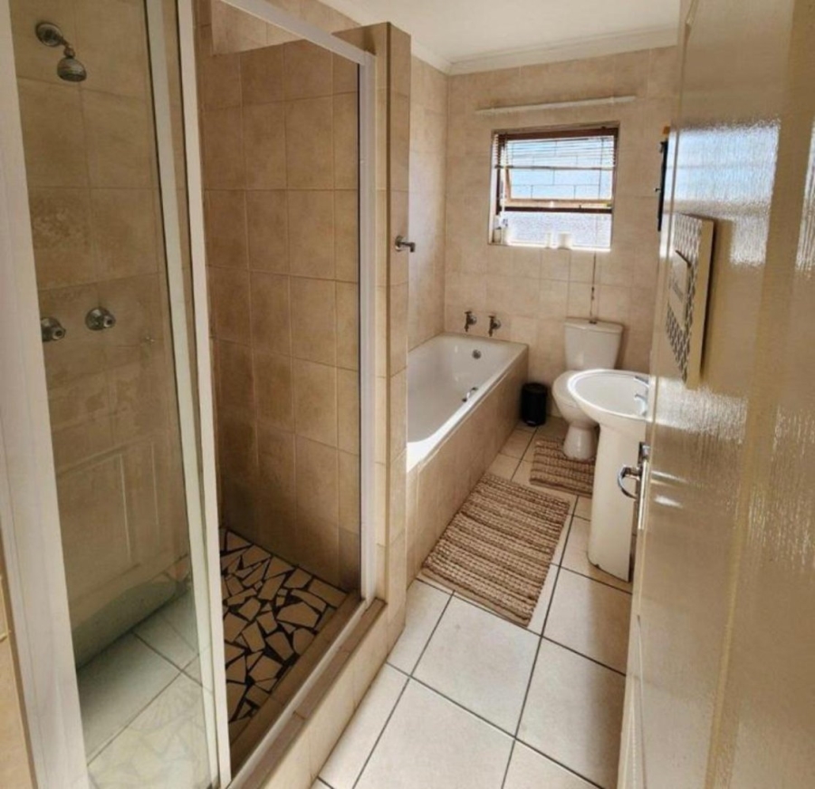 2 Bedroom Property for Sale in Campher Park Eastern Cape